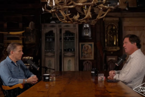 Tucker-Carlson-interviewing-Hunter-Biden.png