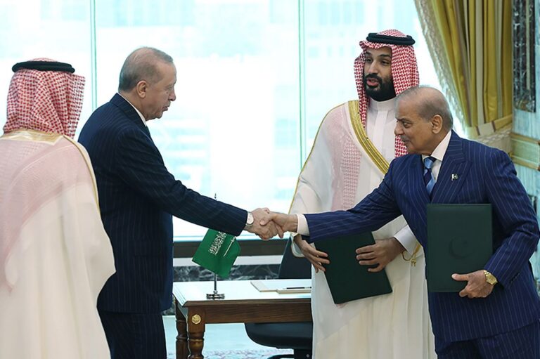 Turkey-Saudi-Arabia-Pakistan-enter-new-defense-pact.jpg