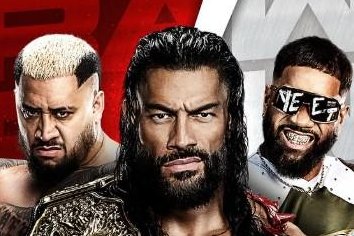 WWE-Raw-Solo-Sikoa-LA-Knight-surprise-attack-Roman-Reigns.jpg