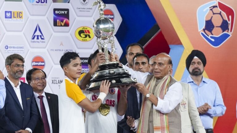 east-bengal-41851788018622.jpg