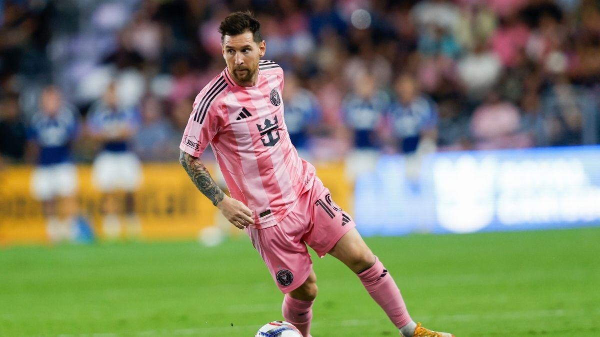 messi-30131788060761.jpg