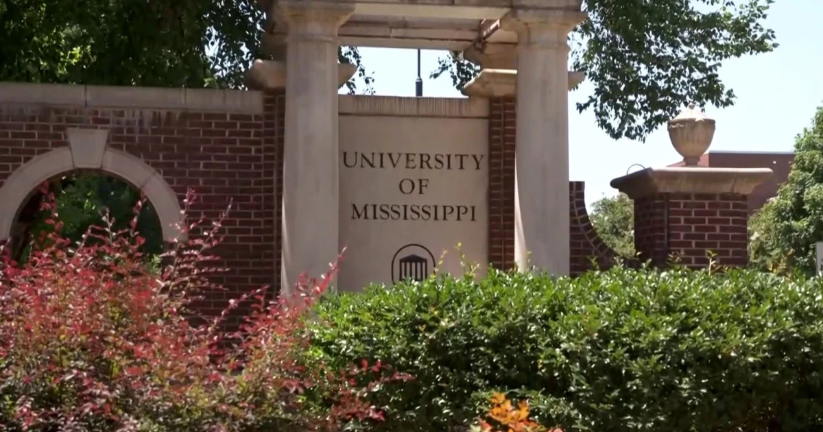 1790165302679_tdy_news_8a_ole_miss_students_260923_S3_1920x1080-bhulmo.jpg