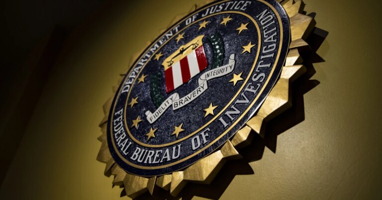 190325-fbi-seal-mn-1445-103616.jpg