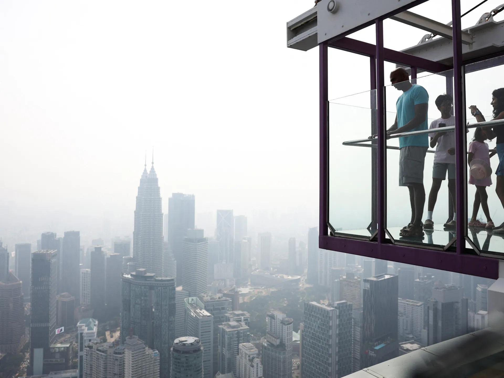 2026-08-12T034754Z_984175113_RC2QWMAEHLGN_RTRMADP_3_ASIA-WEATHER-MALAYSIA-1788225681.jpg