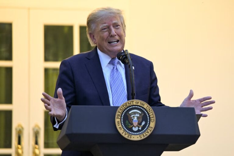 2026-09-17T233405Z_937773796_RC2BLNATCWAE_RTRMADP_3_USA-TRUMP.JPG