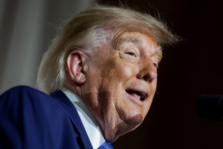 2026-09-29T145752Z_453161560_RC22TNA1LRQK_RTRMADP_3_USA-TRUMP.JPG