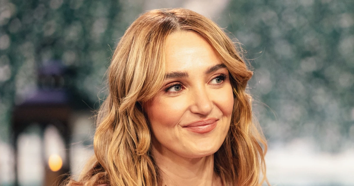 260721-chloe-fineman-vl-437p-af6f90.jpg