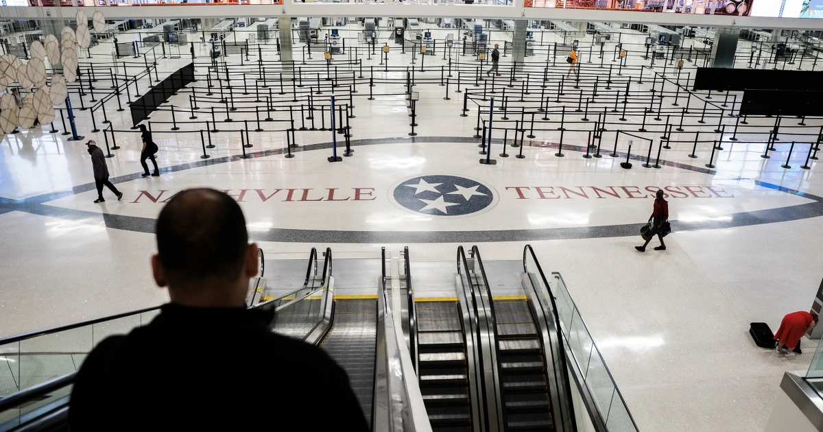 260828-nashville-airport-ww-1851-16fc12.jpg