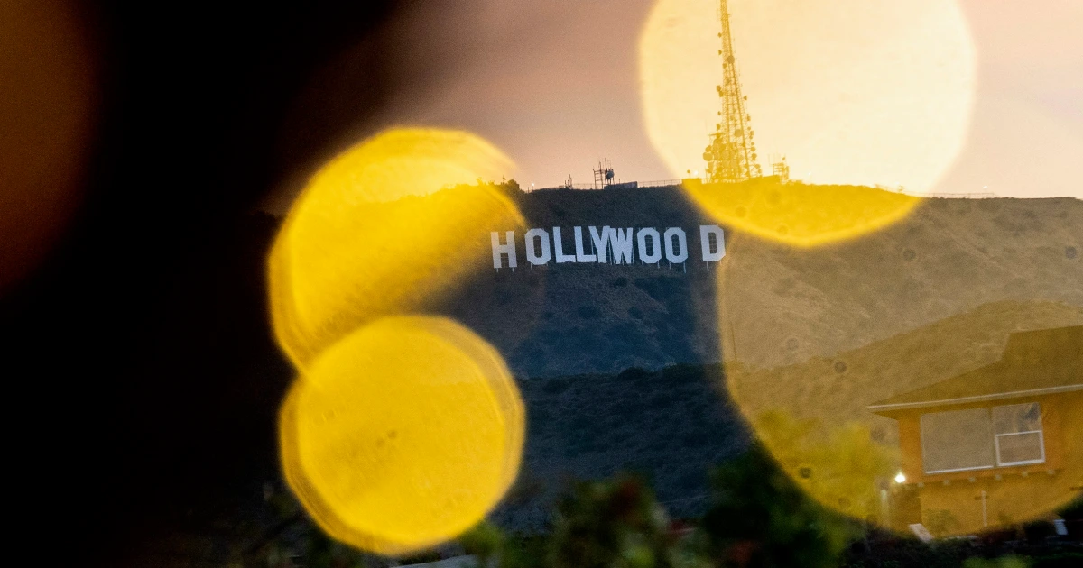 260831-hollywood-sign-vsb-2116-e963b4.jpg