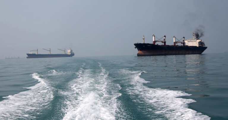 260910-hormuz-mn-0840-6bdbf3.jpg