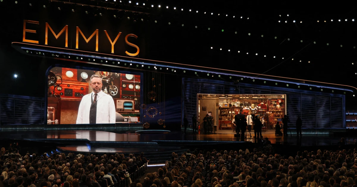 260911-emmy-awards-wwk-vsb-1733-72338c.jpg