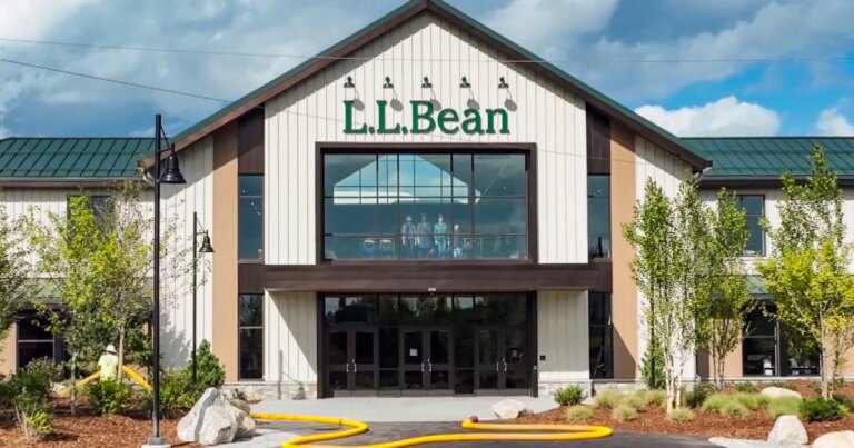 260911-ll-bean-business-in-america-4-ew-220p-6cf2b8.jpg