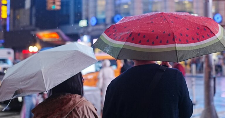 260913-rainy-day-cc-1240a-84cc1b.jpg