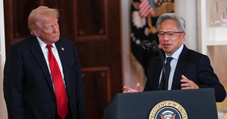 260914-Trump-with-Jensen-Huang-vsb-1641-961a7e.jpg