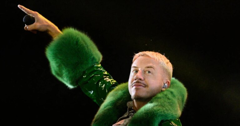 260915-macklemore-mn-1055-4218d4.jpg
