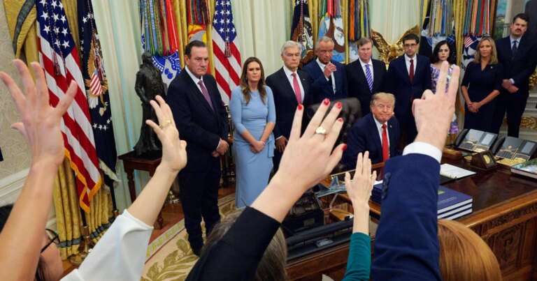 260922-trump-media-mb-0727-0f3a85.jpg