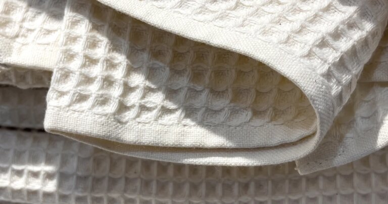 260925-best-towel-warmers-bd-main-52192e.jpg