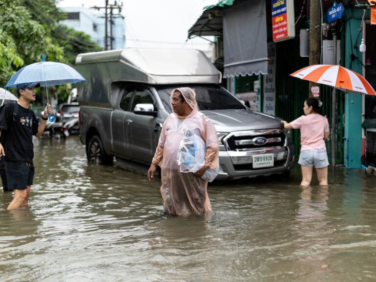 AFP__20260926__C9EV6FQ__v1__HighRes__ThailandWeatherFlood-1790488887.jpg