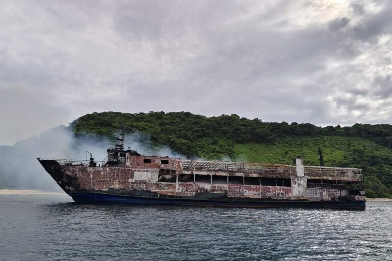 At-least-5-dead-dozens-unaccounted-for-after-Philippines-ferry-fire.jpg