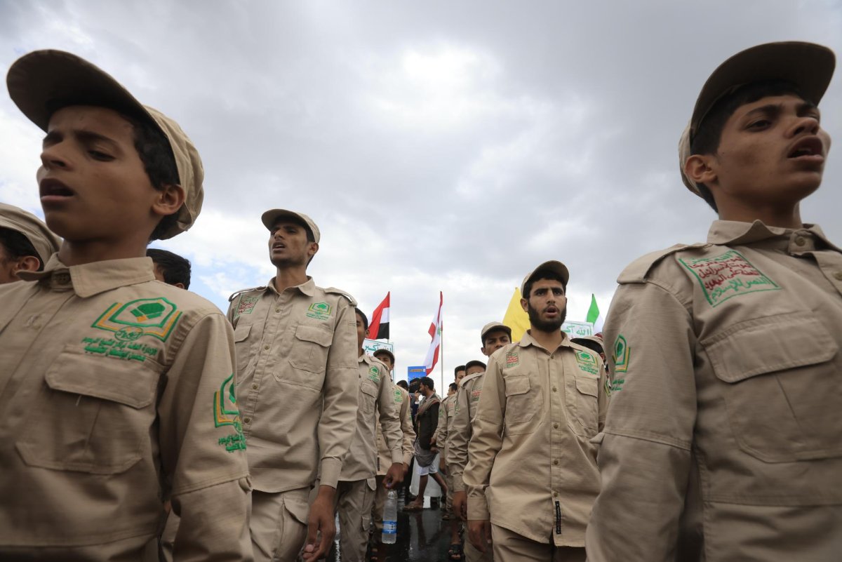 Houthis-claim-attack-near-Riyadh-airport.jpg