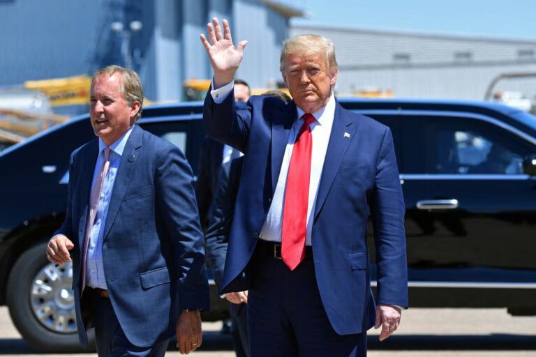 Ken-Paxton-Donald-Trump.jpeg