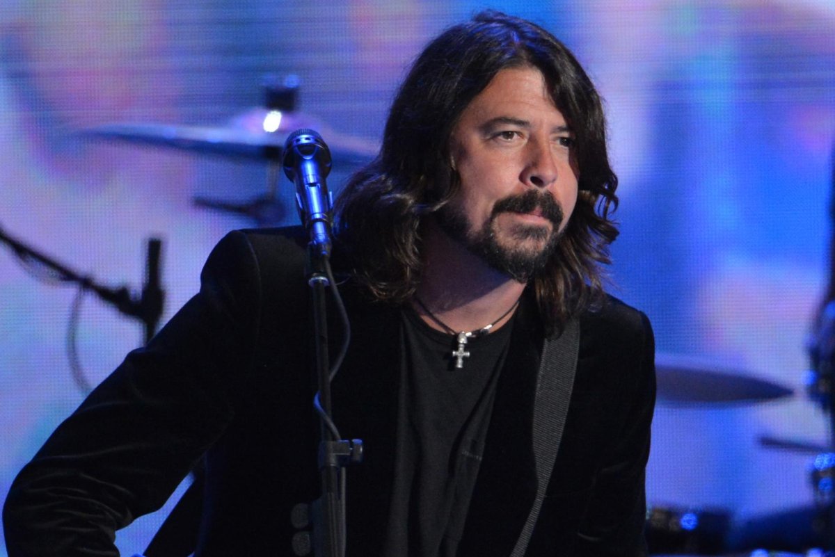 MTV-to-honor-Nirvana-with-Video-Vanguard-Award-at-VMAs.jpg