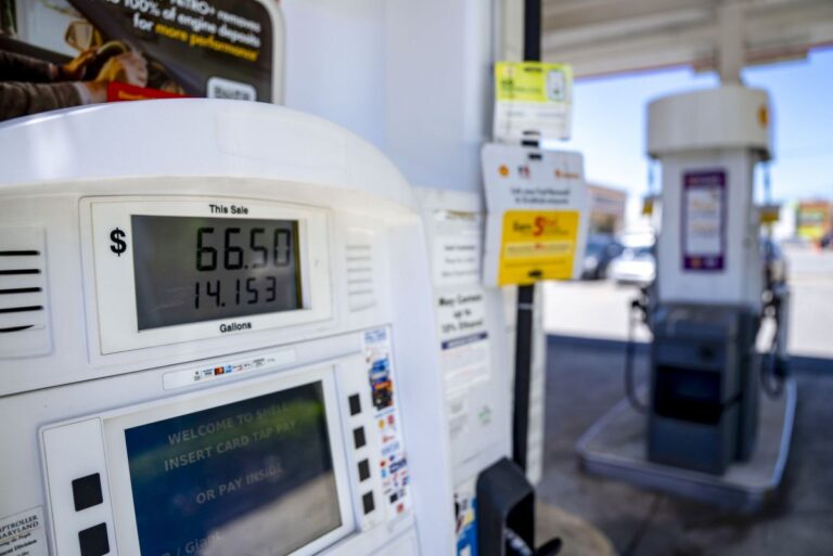 Oil-prices-approaching-100-per-barrel-as-Houthis-attack-Saudi-sites.jpg