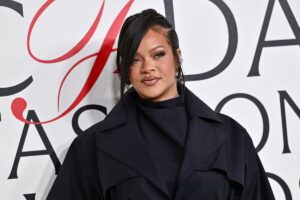 Rihanna_Shots_Fired_89899.jpg