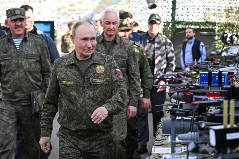 Russia_Election_Economy_44513.jpg