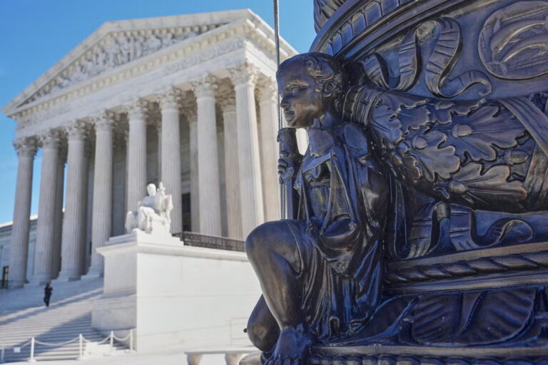 Supreme_Court_66845.jpg