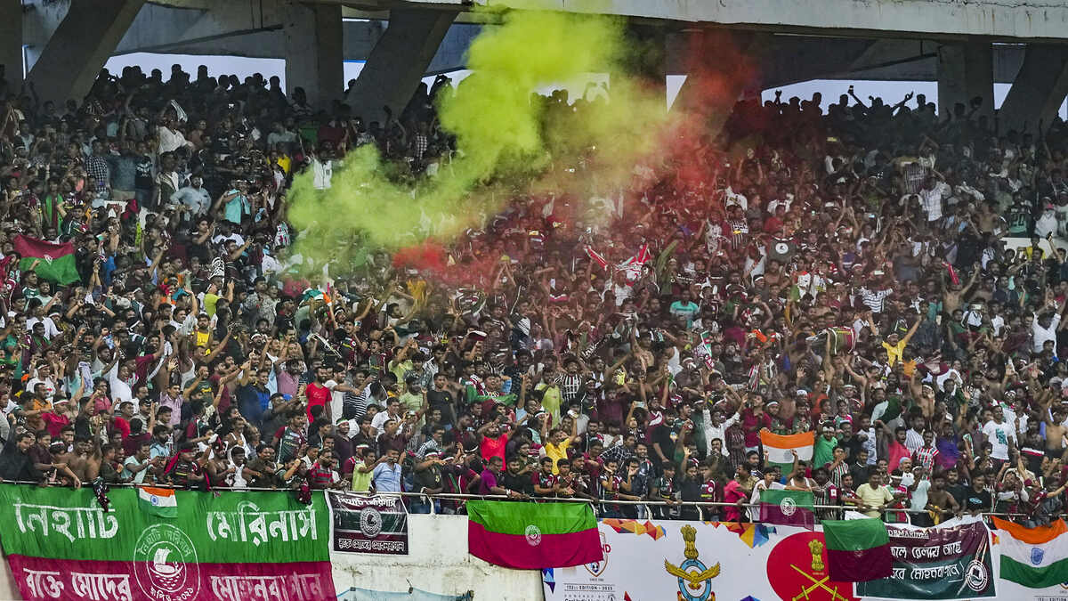 eb-mb-fans-19761789659388.jpg