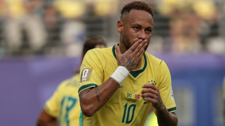 neymar-tn-68981789401811.jpg