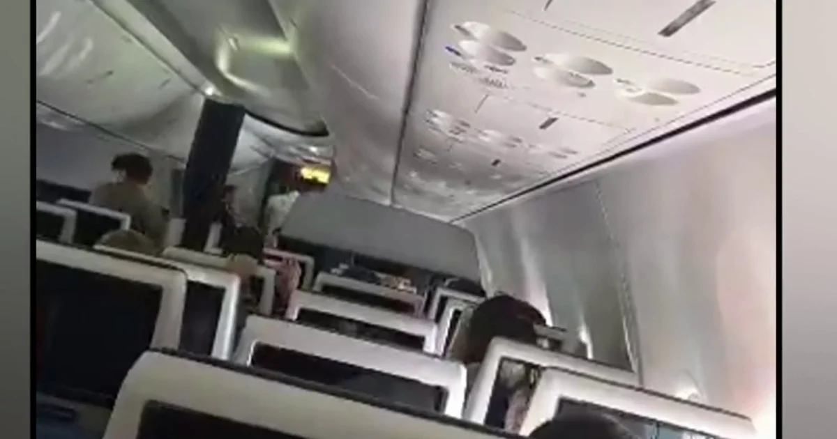 1790809675043_nn_mbr_passengers_stop_co_pilot_attempt_to_crash_plane_260930_S3_1920x1080-efj4pt.jpg