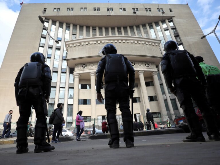 2018-01-03T142404Z_540316769_RC1FB4A638E0_RTRMADP_3_EGYPT-POLITICS.jpg