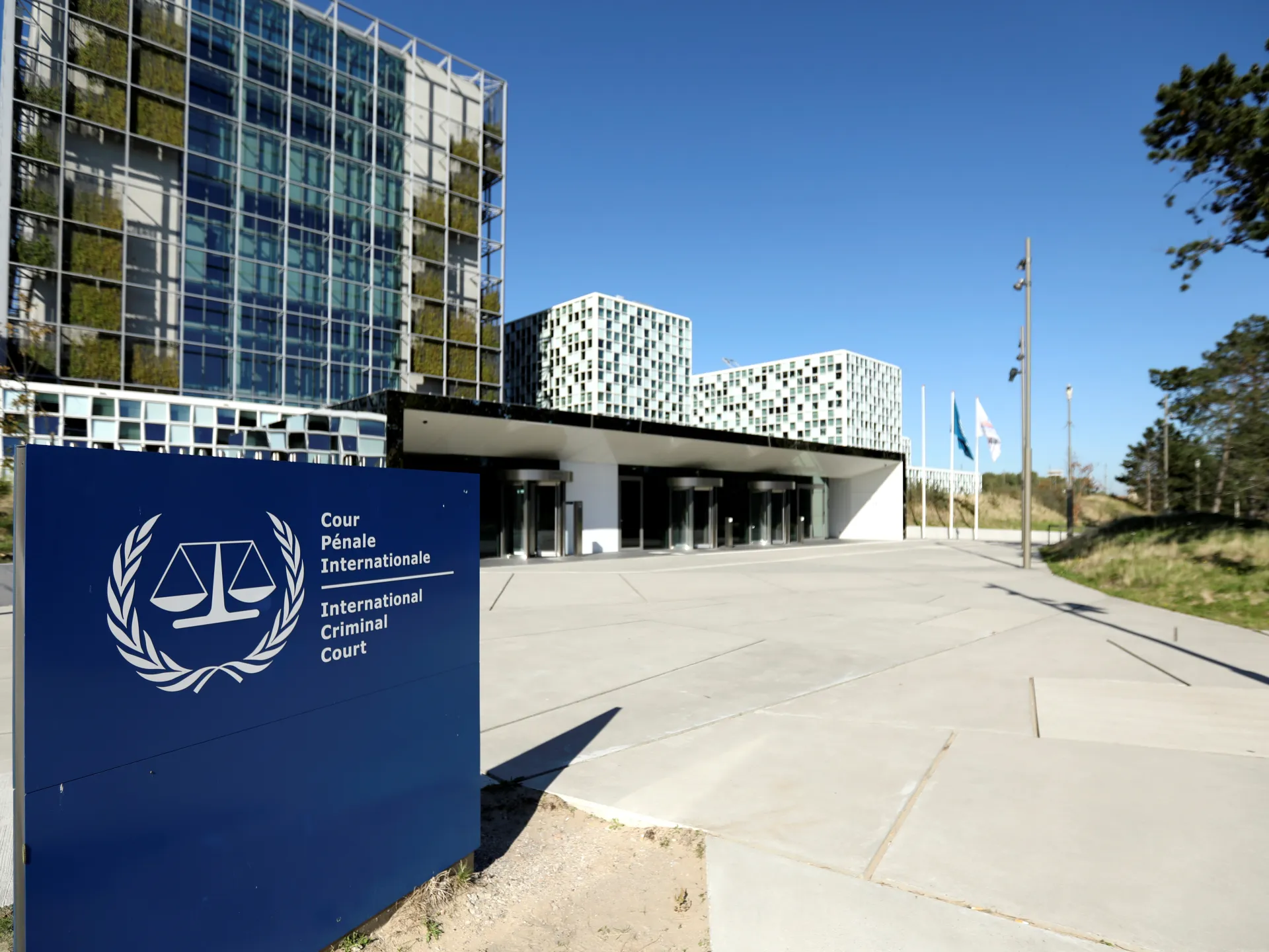 2018-10-08T115900Z_55817062_RC19ABB9EF90_RTRMADP_3_NETHERLANDS-COURT-1792705359.jpg
