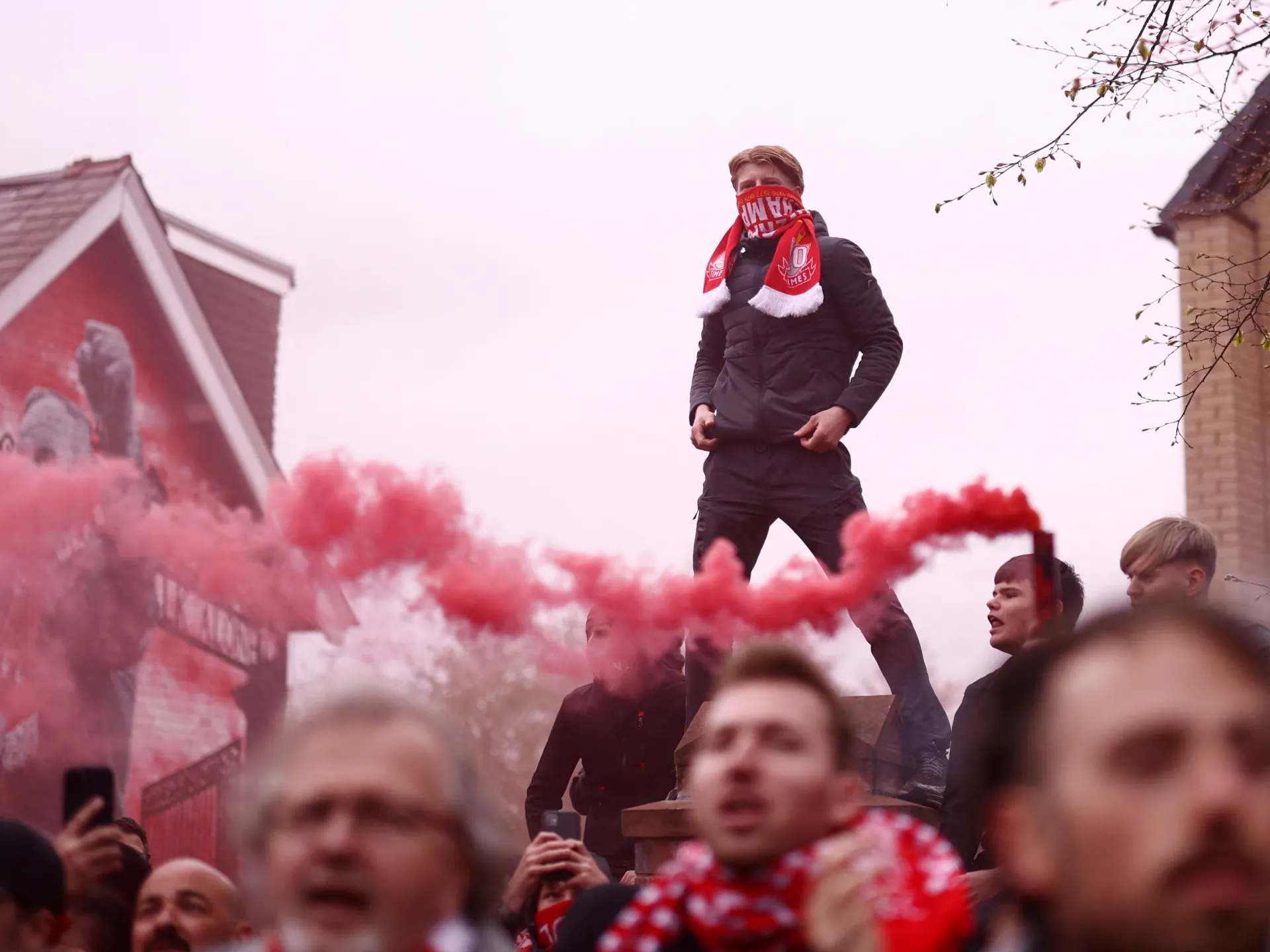 2026-04-14T175655Z_928641866_UP1EM4E1DUURL_RTRMADP_3_SOCCER-CHAMPIONS-LIV-PSG-1791707056.jpg