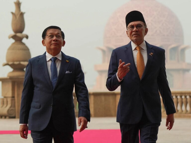 2026-10-08T020751Z_22596828_RC2OYNAMA7HM_RTRMADP_3_MALAYSIA-MYANMAR-1792058776.jpg