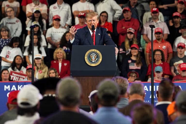2026-10-10T211608Z_1193878246_RC2J0OAF7V99_RTRMADP_3_USA-TRUMP.JPG