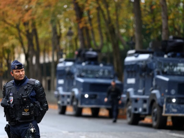 2026-10-24T090907Z_1916558855_RC2K9OAT2WHH_RTRMADP_3_FRANCE-PROTEST-1792834167.jpg