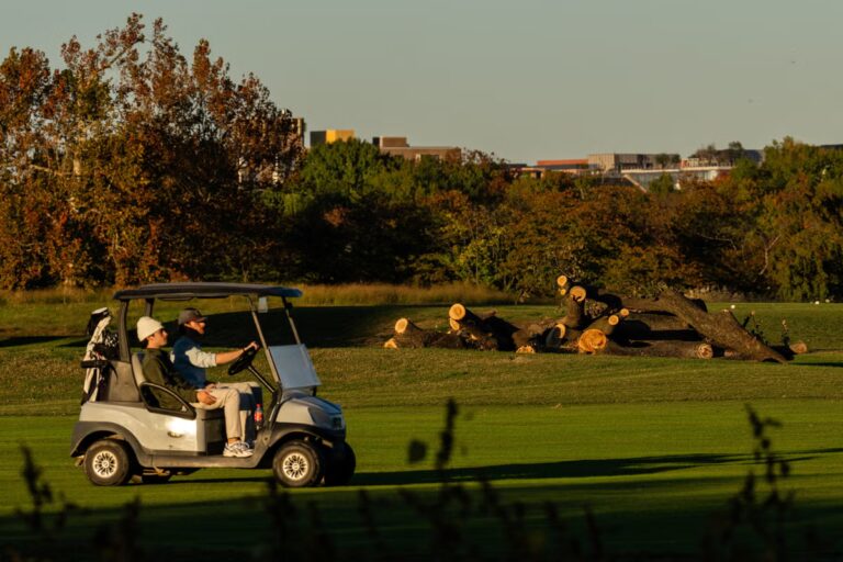2026-10-27T022603Z_1328661053_RC29BOAHGD0F_RTRMADP_3_USA-TRUMP-GOLF-LAWSUIT.JPG