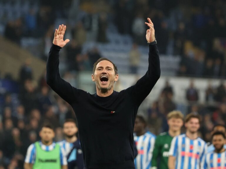 2026-10-31T170539Z_1309540416_UP1EMAV1BHDWQ_RTRMADP_3_SOCCER-ENGLAND-COV-SUN-1793466506.jpg
