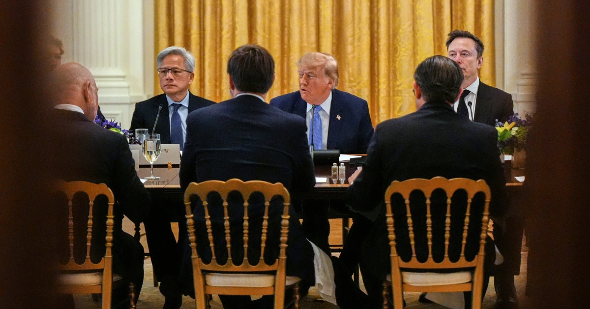 261001-trump-ai-summit-lunch-ew-116p-c0d2f1.jpg