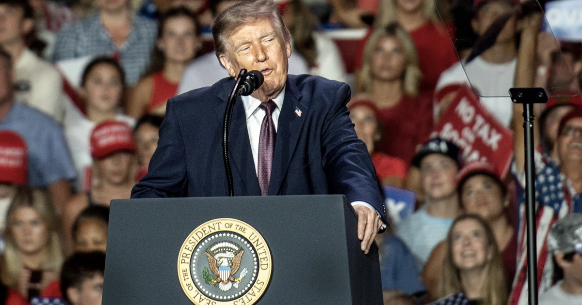 261003-donald-trump-rally-ww-fe0d91.jpg