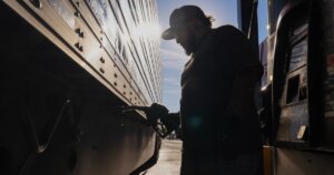 261006-truck-diesel-vsb-1817-2a6a71.jpg