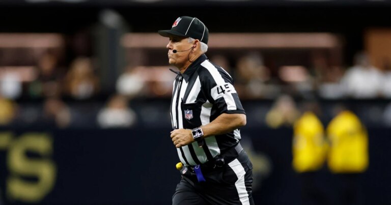 261007-nfl-referees-vsb-2302-19bd6e.jpg