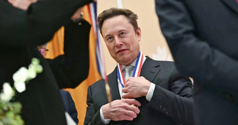 261019-elon-musk-mn-0845-6be1a3.jpg
