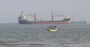 261020-strait-hormuz-mn-0850-bb983e.jpg
