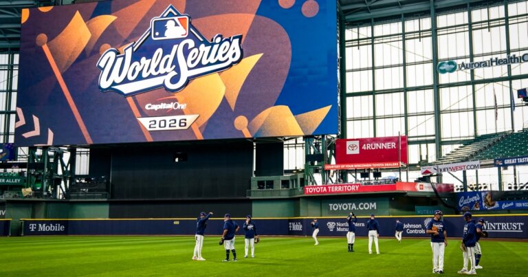 261022-World-Series-Rays-Brewers-Baseball-ew-537p-6de5e1.jpg