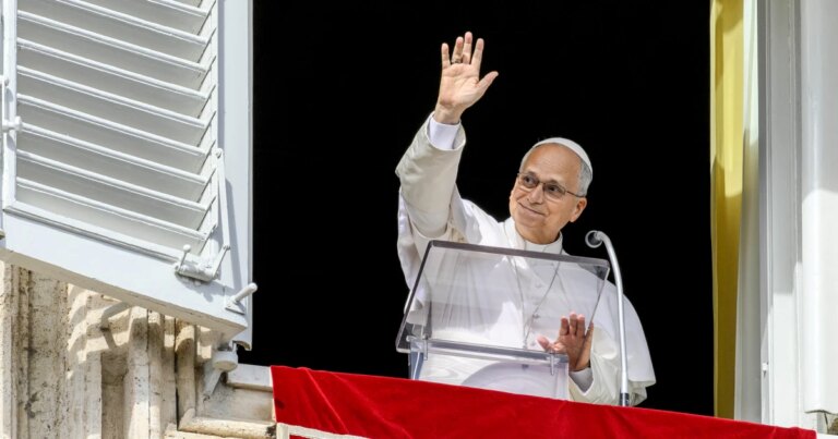 261027-pope-leo-ew-625p-655a7b.jpg