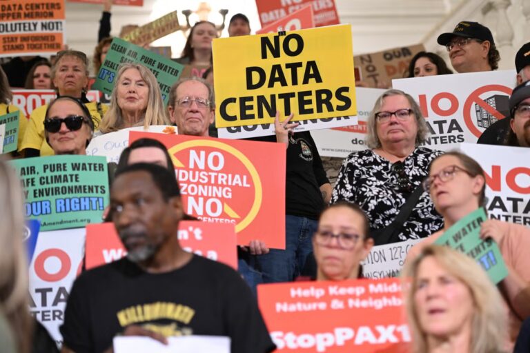 Data_Center_Pushback_86978.jpg